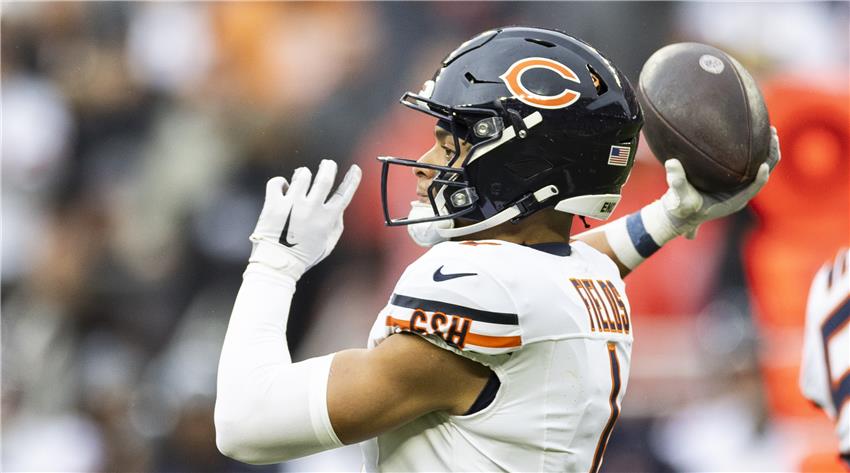 American, decimal, and fractional football odds explained with Casoola Casino